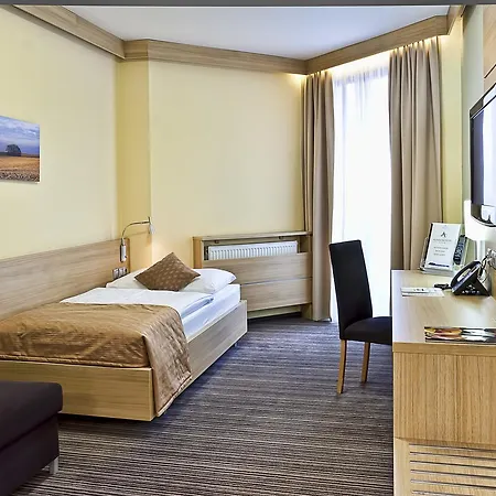 Alexandra מלון Púchov