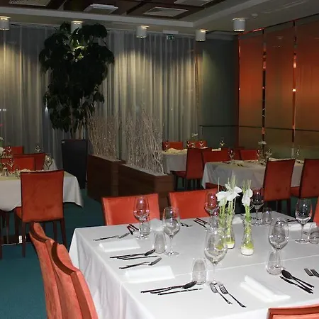 Alexandra מלון Púchov